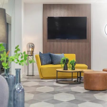 Select Hotel
