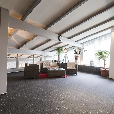 Select Hotel 3*