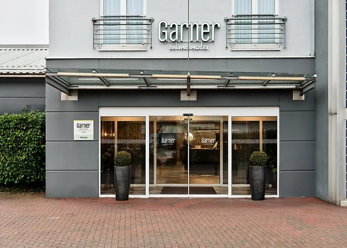 Select Hotel